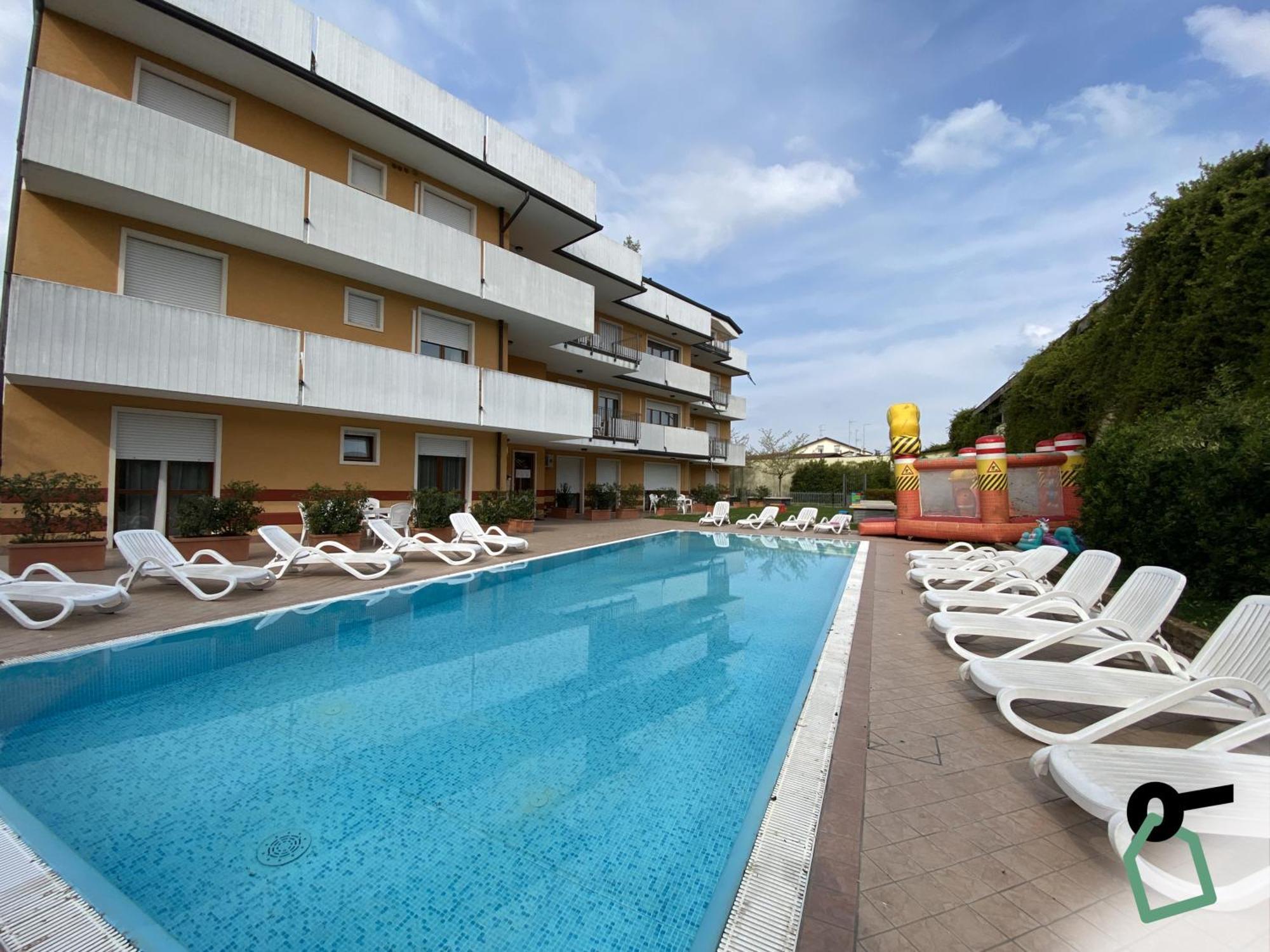 Hotiday Residence Garda Peschiera del Garda Exterior photo